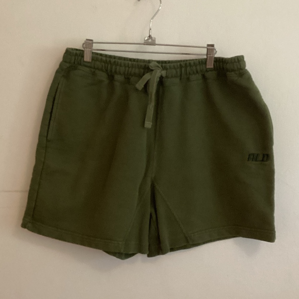 Aime Leon Dore X New Balance Men ALD Logo Shorts Olive Cypress Green Sz L Cotton